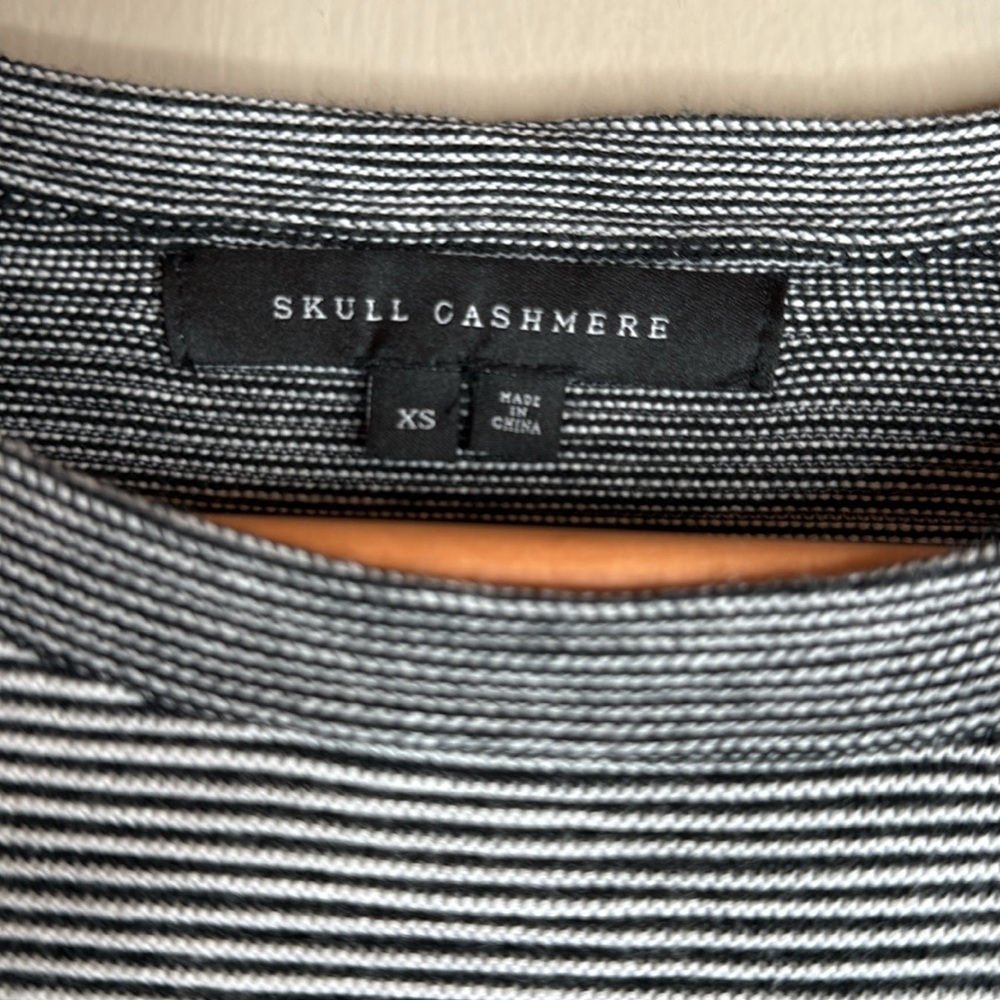 Skull Cashmere Black and White Ribbed Striped Signature Skull on Back of Shirt - Picture 3 of 5